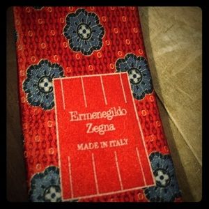 Absolutely Stunning Neiman Marcus Exclus Tie